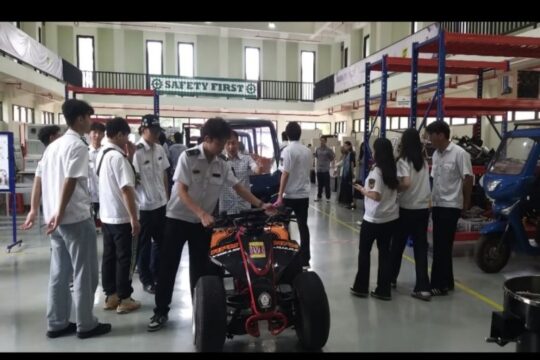 Mahasiswa dari China Ikut Summer School di Sekolah Vokasi Undip
