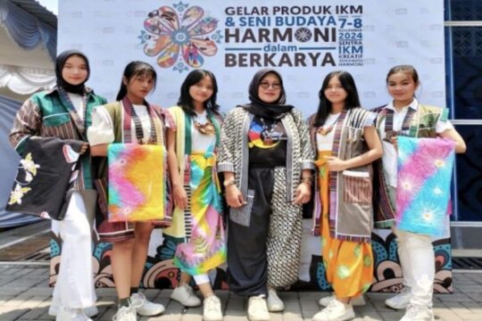 Transformasi Kain Perca Menjadi Fashion Premium oleh Batik Malessa Berkat Pemberdayaan BRI