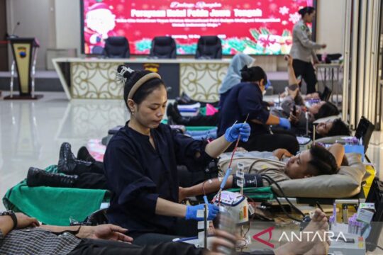 Aksi Kemanusiaan Polda Jateng: Donor Darah untuk Penuhi Kebutuhan 150-200 Kantong per Hari di Semarang