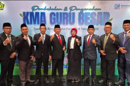 Delapan Profesor Baru UIN Walisongo Perkuat Visi Internasional Kampus