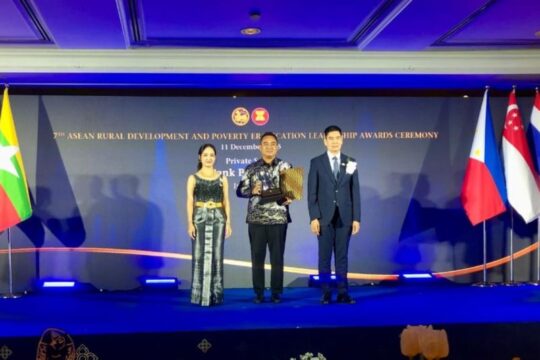 Bank Jateng Raih Penghargaan Kepemimpinan Regional ASEAN di Bangkok