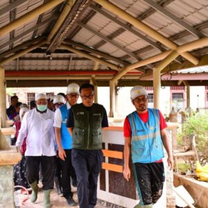 Pemulihan Fasilitas Umum di Aceh: Aksi Nyata Direksi dan Relawan PLN