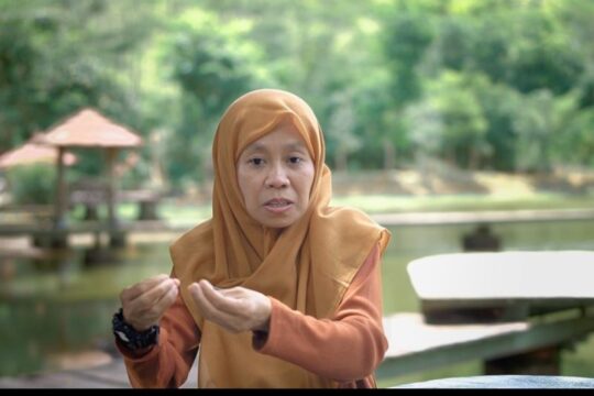 Belajar Bahasa Inggris dari Aktivitas Sehari-hari bersama Alumni UMS