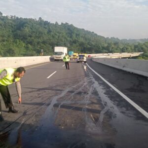 Kecelakaan Mobil Rombongan Guru di Tol Semarang-Solo: Satu Tewas