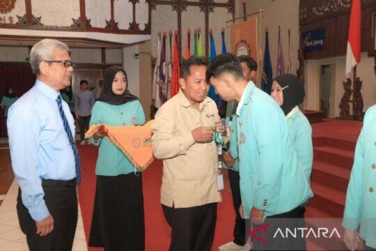 Kemenkop Ajak Mahasiswa KKN UNS Perkuat Gerakan Koperasi