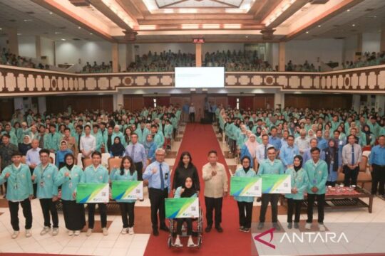 Mahasiswa KKN UNS Menjadi Duta Koperasi Merah Putih dan Jaminan Sosial