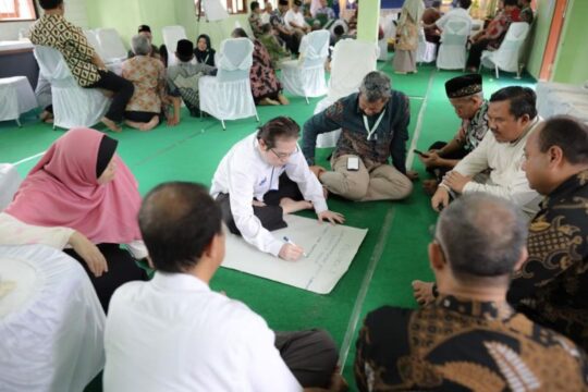 Diskusi Darul Arqam UMS dan PRM Krakitan: Mengupas Politik dan Kebijakan Pendidikan Berbasis Nilai Muhammadiyah