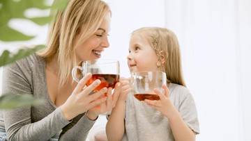 Kebiasaan Minum Teh Setelah Makan: Aman atau Berisiko bagi Kesehatan?