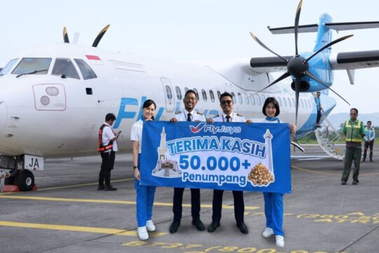 FlyJaya Rayakan 50 Ribu Penumpang dengan Rute Baru Morowali