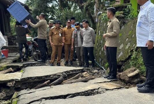 Korban Tanah Gerak di Tegal Disiapkan Rumah dan Sertifikat